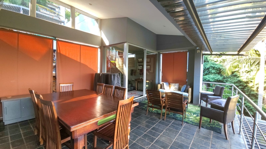 6 Bedroom Property for Sale in Kosmos Ridge North West